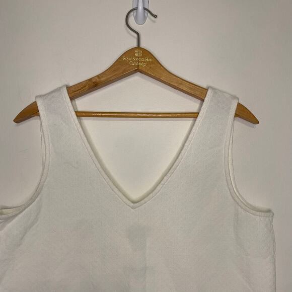 Madewell White Crop V Neck Sleevless Blouse Top Shirt Size Medium Boxy Dressy - Picture 3 of 12